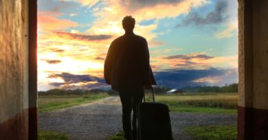 Investor Tells Followers: ‘Leave the UK While You Can’